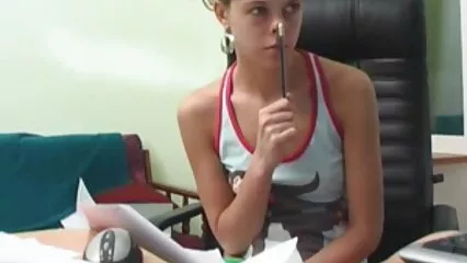 El estudiante se sorprendió por el tamaño videos caseros de mexicanas calientes de su pene.