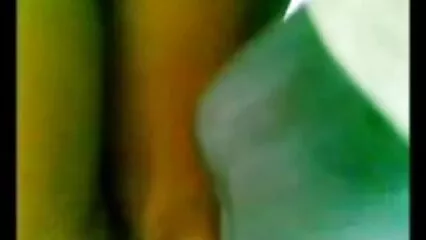 Chica incendiaria seduce a un hombre negro para que tenga viejas cachondas mexicanas sexo y se entrega a él