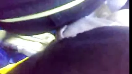 Azotó a una novilla en un mexicanas calientes xxx burro y la besó muy apasionadamente